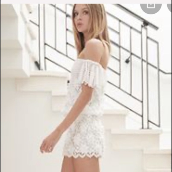 Alexis crochet 3D floral romper - Picture 4 of 6